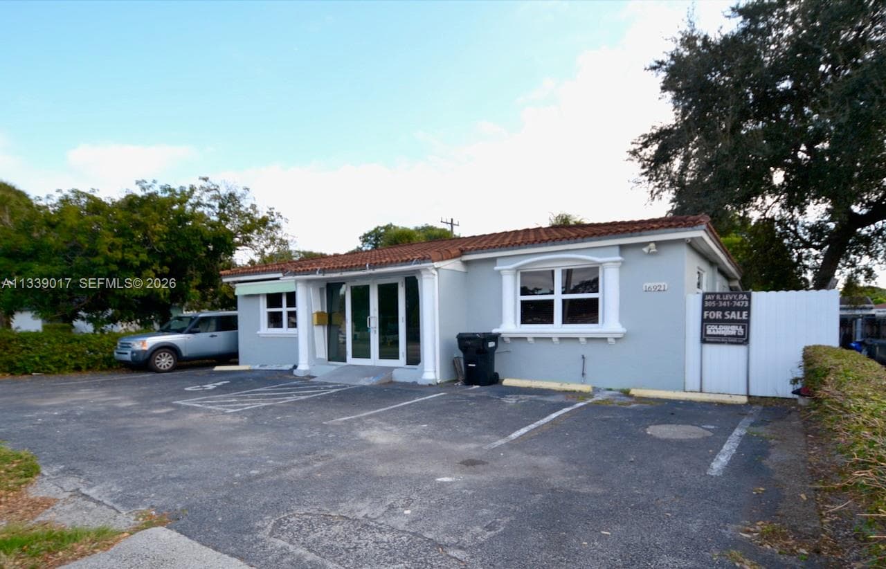 16921 NE 6th Ave, North Miami Beach FL 33162
