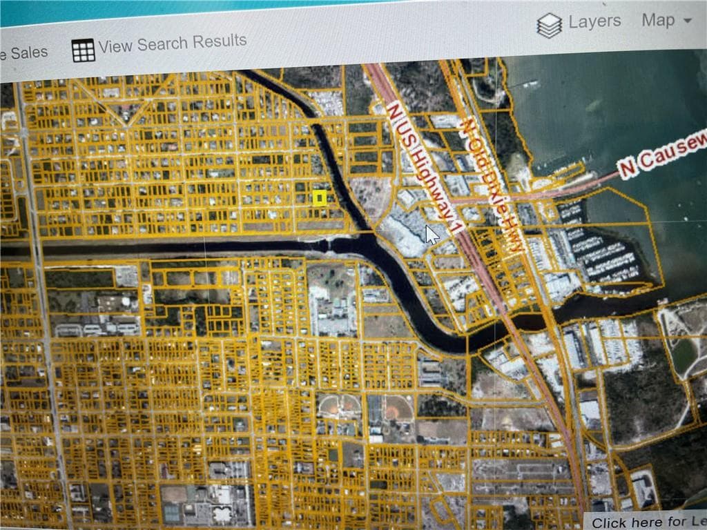 O BARCELONA AVE, Fort Pierce FL 34946