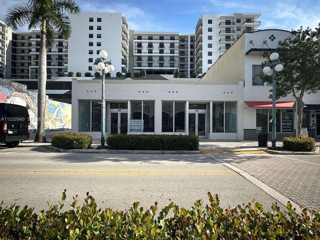 2020 Harrison St, Hollywood FL 33020