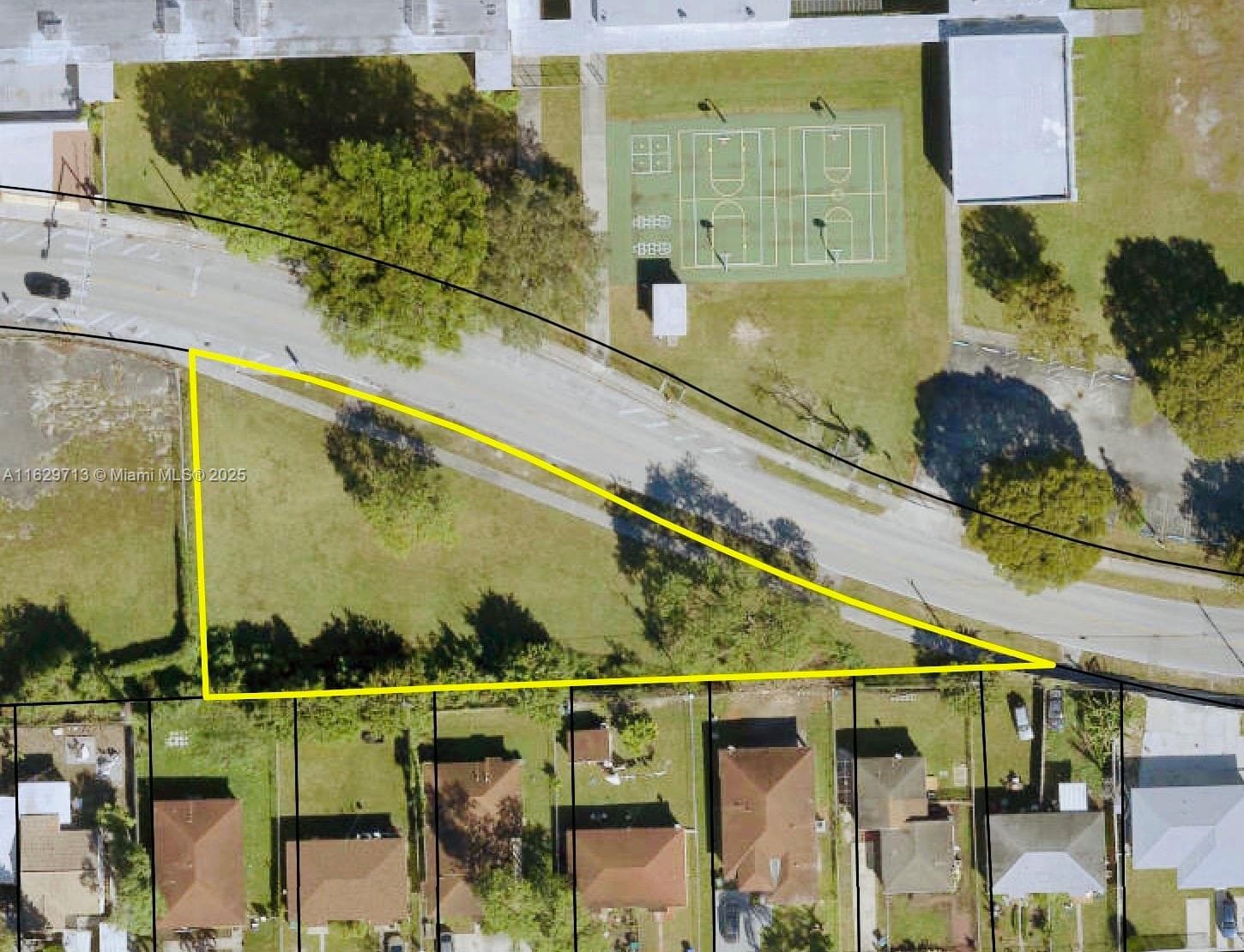 1895 NW 75 street, Miami FL 33147