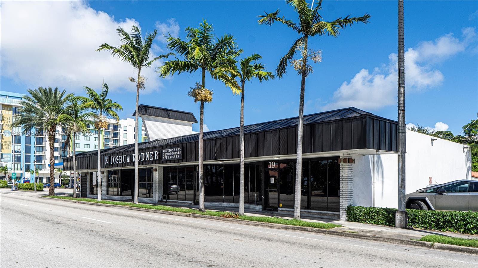 17 S Federal Hwy, Dania Beach FL 33004