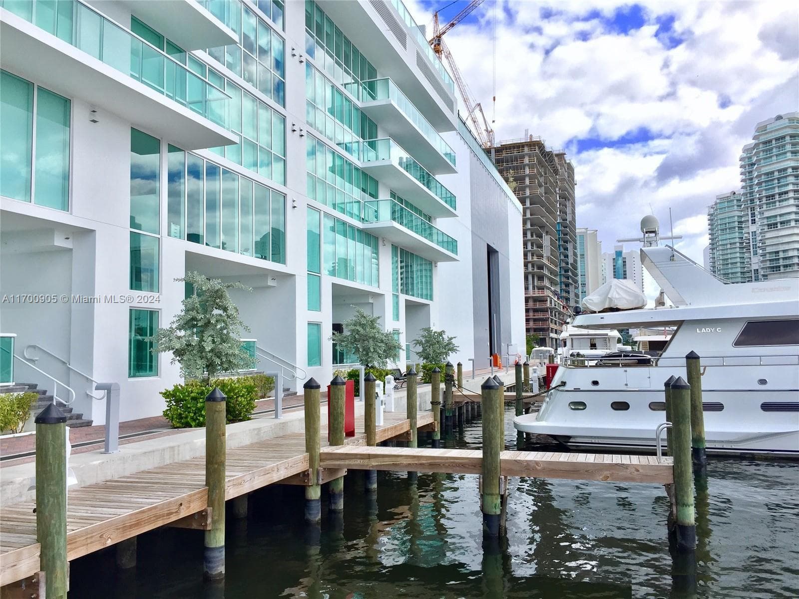 400 Sunny Isles Blvd UL-7, Sunny Isles Beach FL 33160