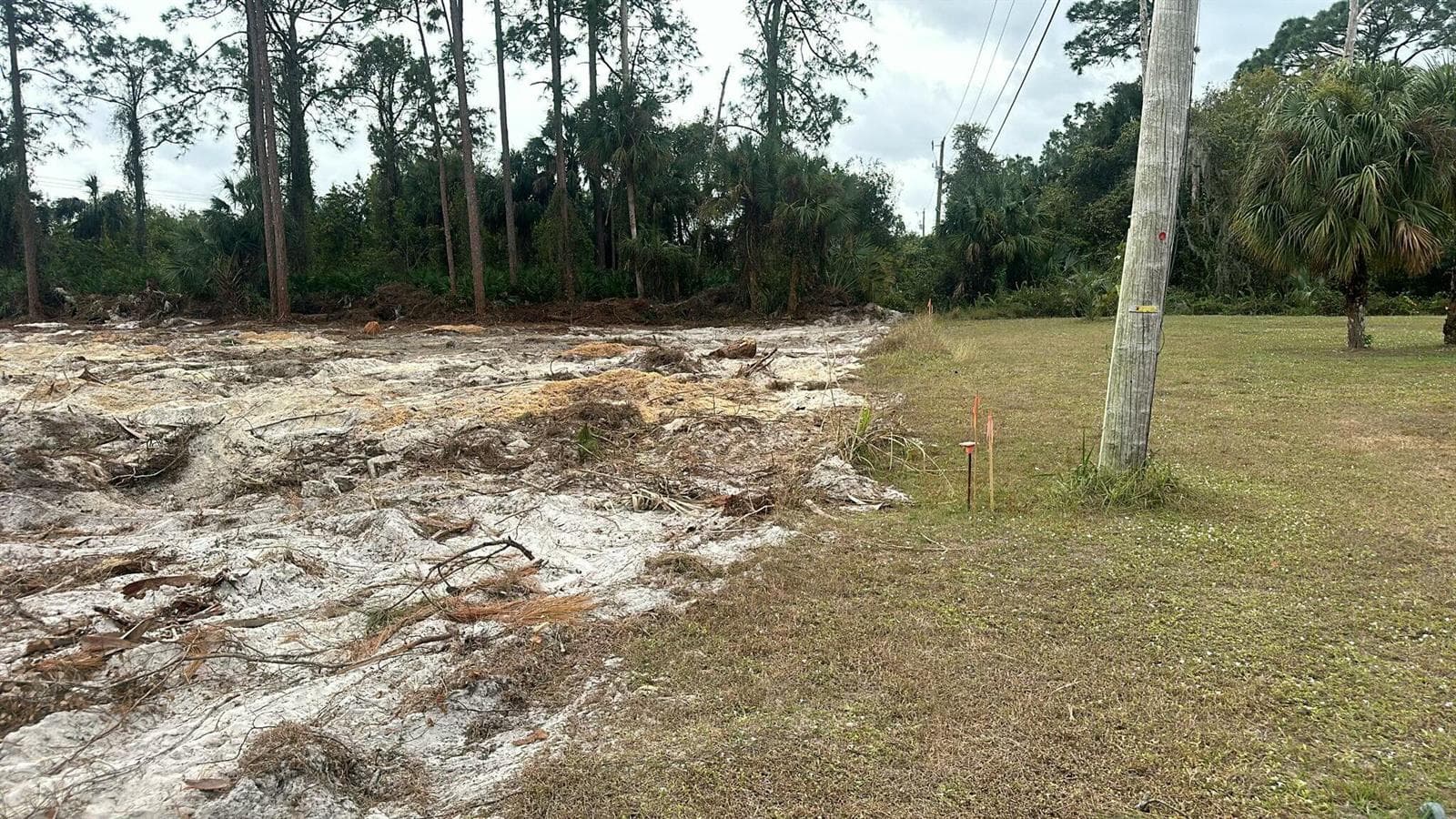 21 Mcarthur Avenue, Lehigh Acres FL 33936