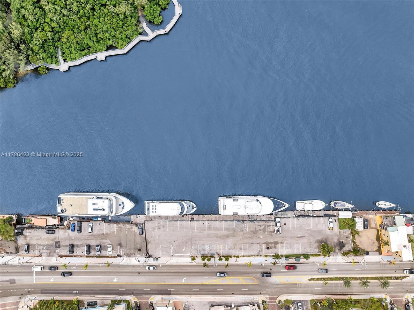 1318 N Ocean Dr, Hollywood FL 33019