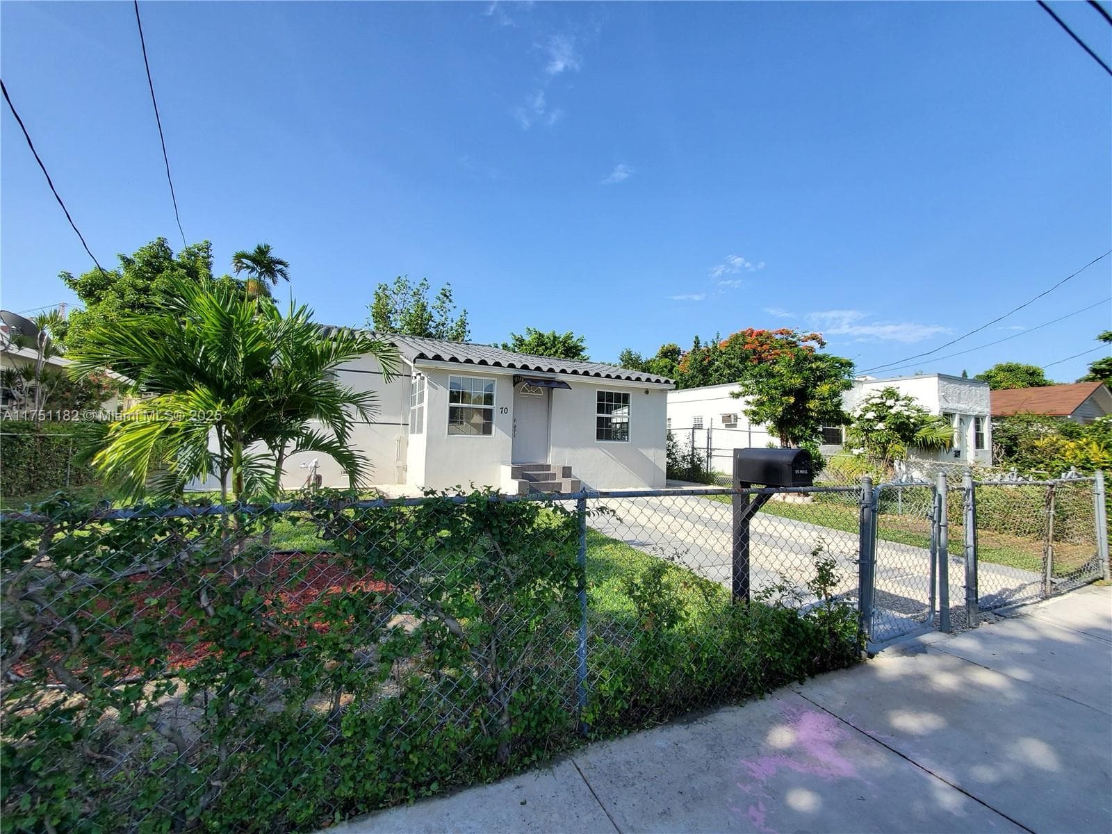 70 NW 33rd St, Miami FL 33127