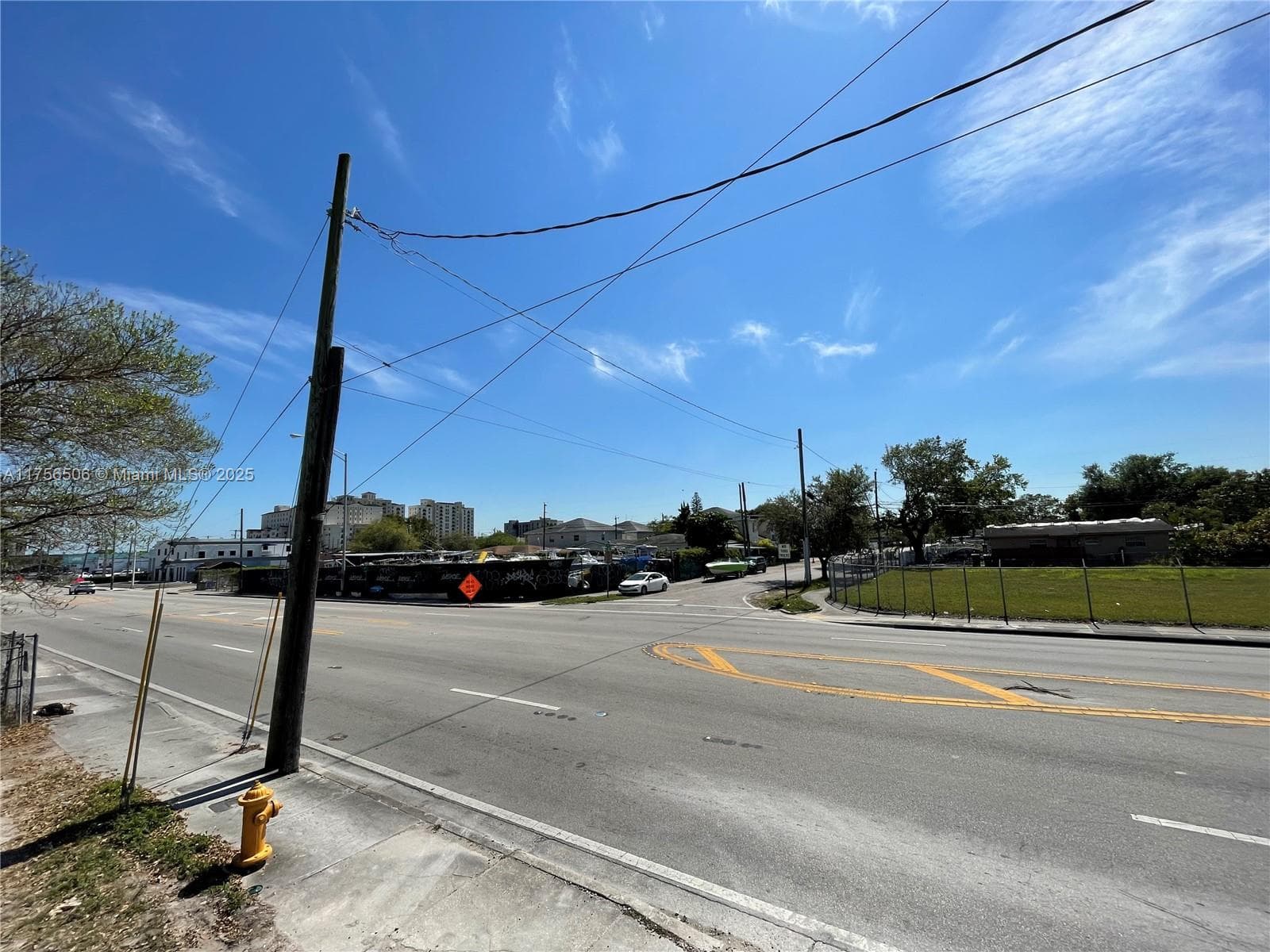 3013 NW 54th St, Miami FL 33142
