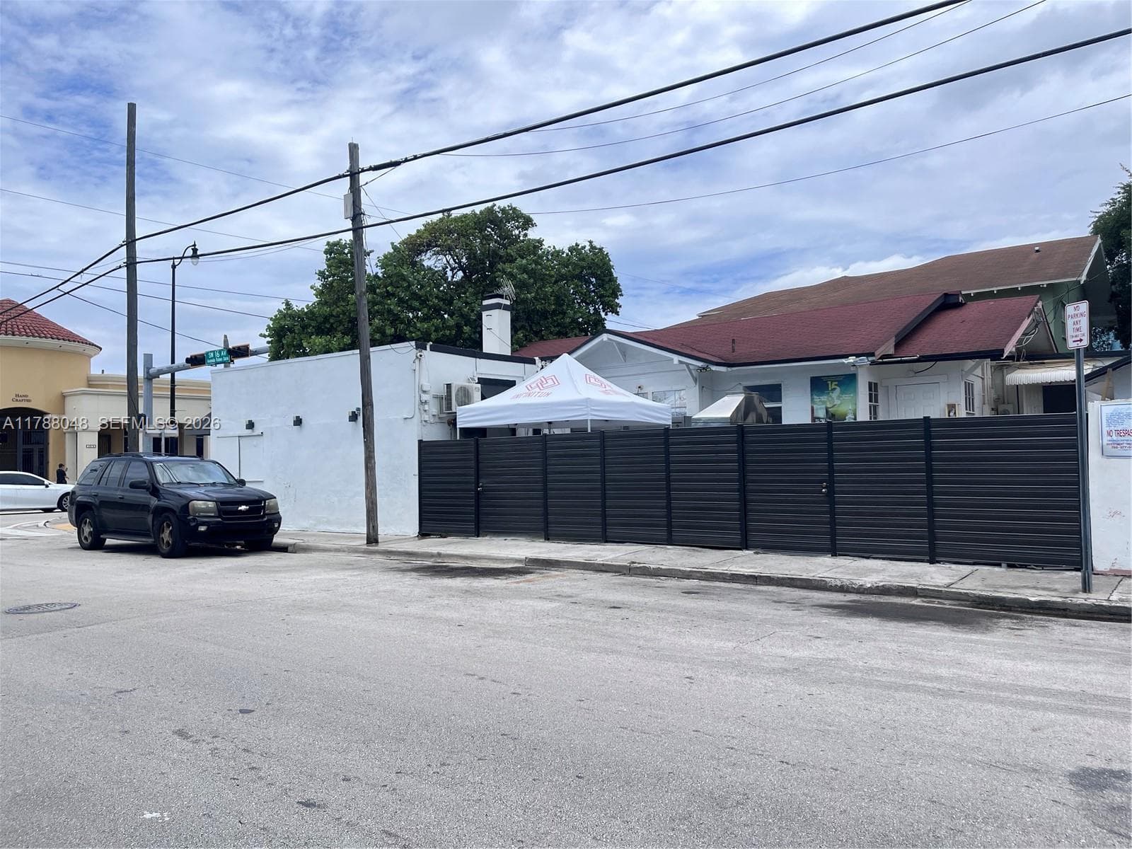 1574 SW 1st St, Miami FL 33135