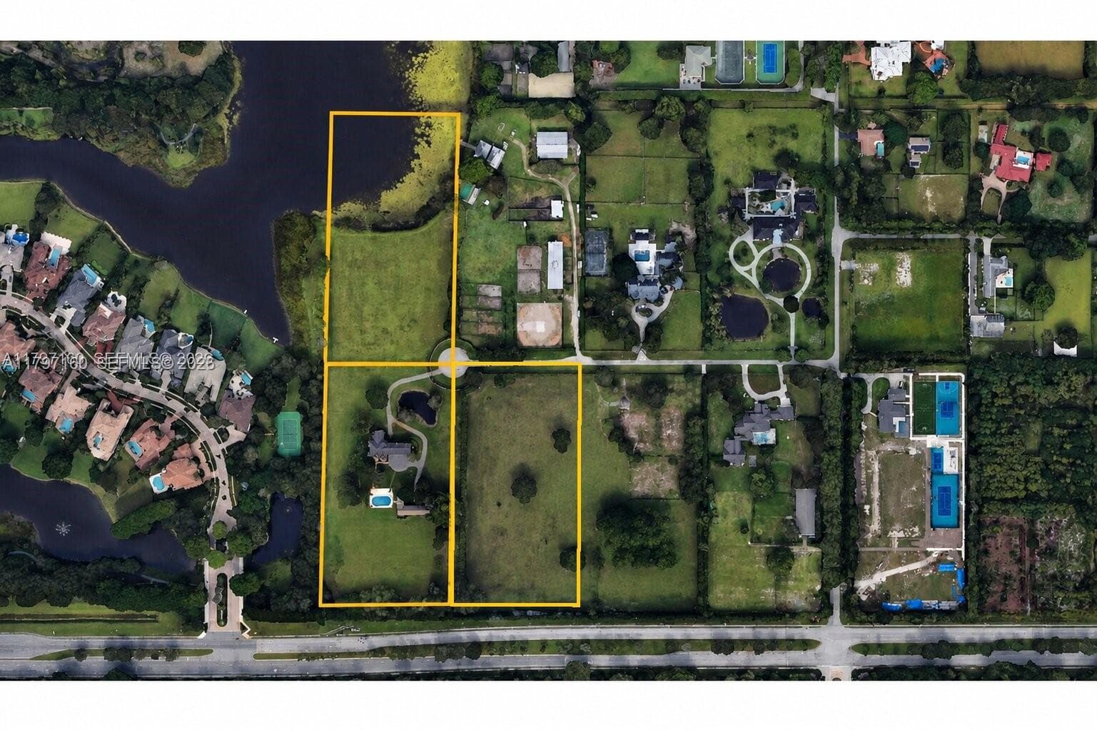 8700 Surrey Ln, Boca Raton FL 33496