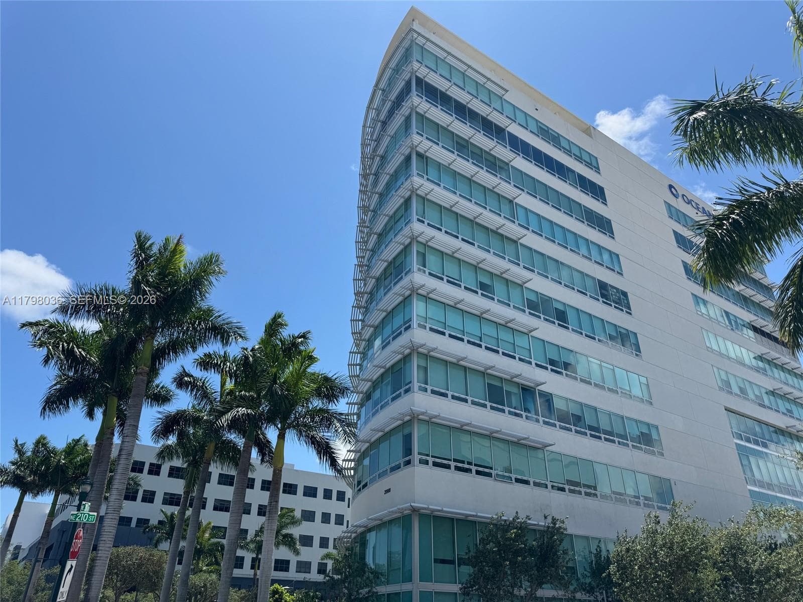 20900 NE 30th Ave, Aventura FL 33180