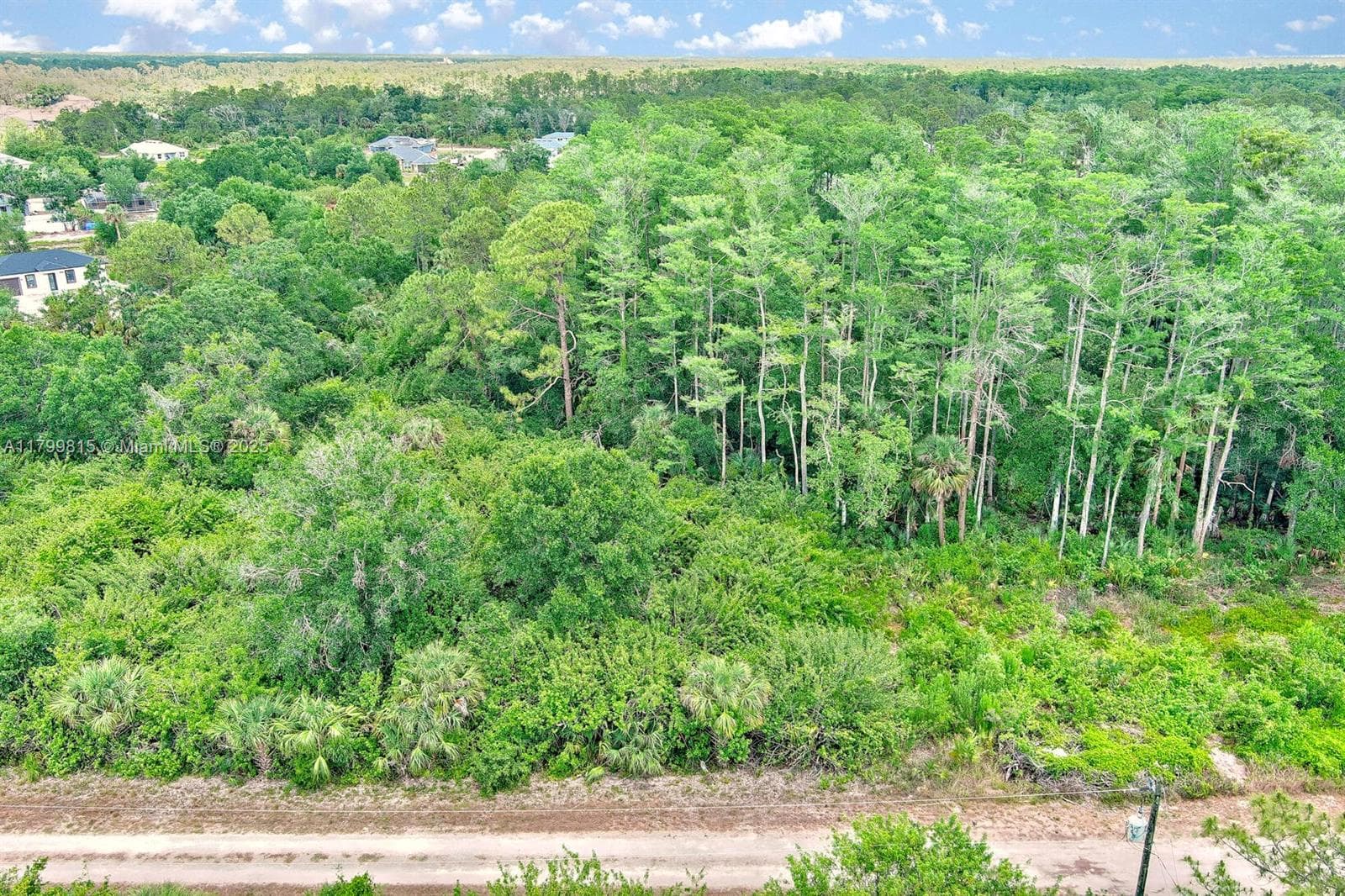 520 Woodman Dr, Lehigh Acres FL 33972
