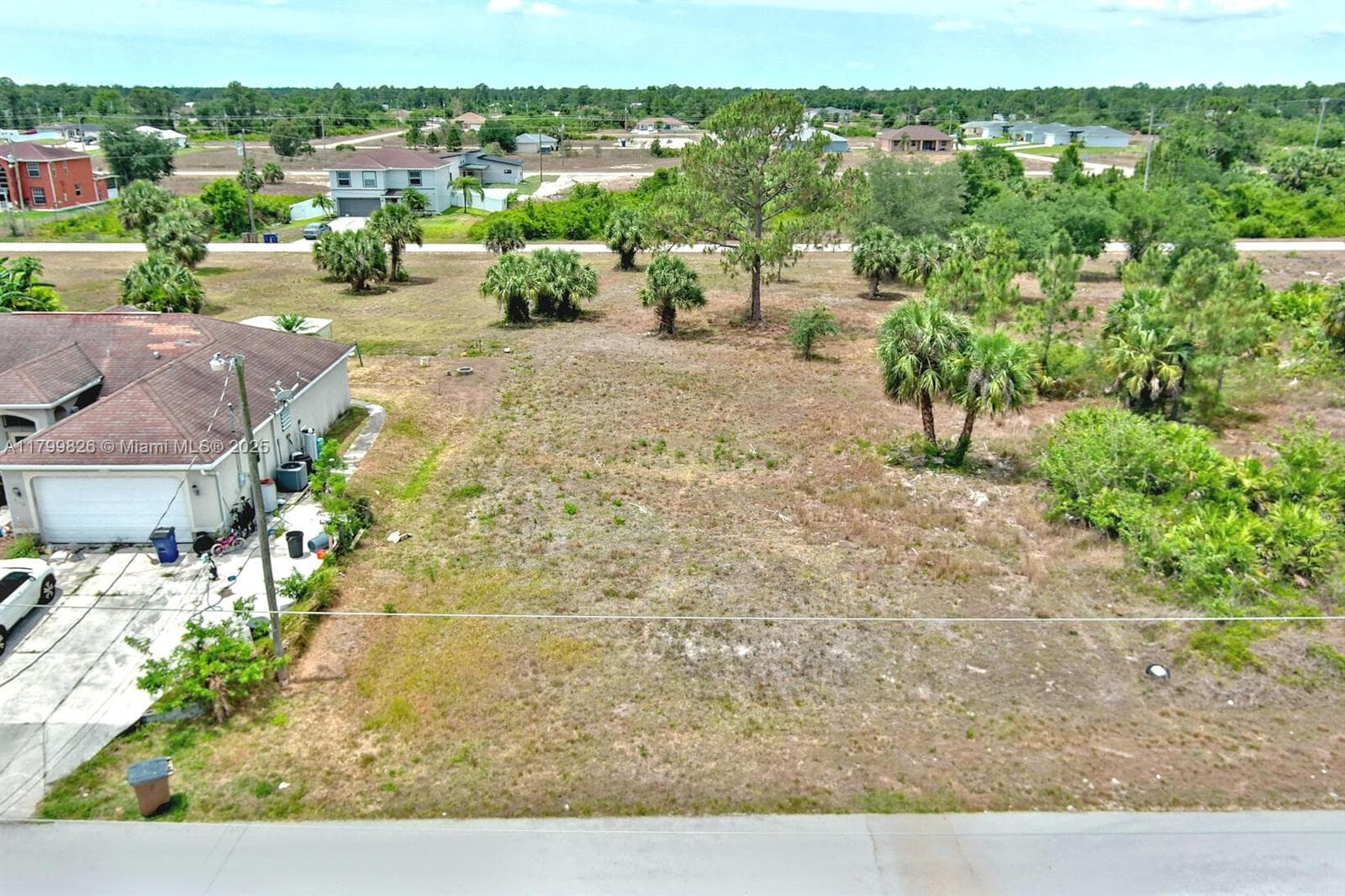 914 S Mercury Ave, Lehigh Acres FL 33974