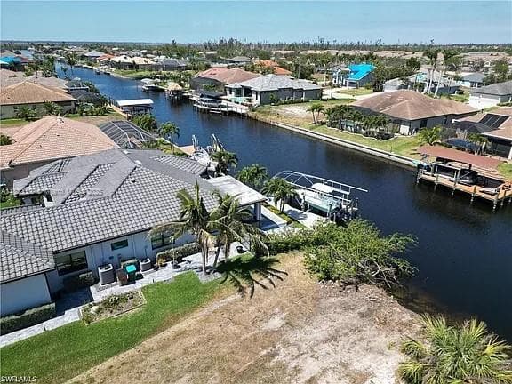 2527 SW 25TH TER, Cape Coral FL 33914