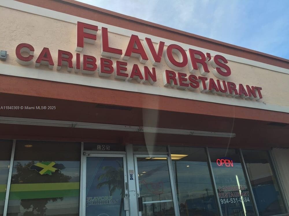 107 SE 10th Street, Deerfield Beach FL 33441