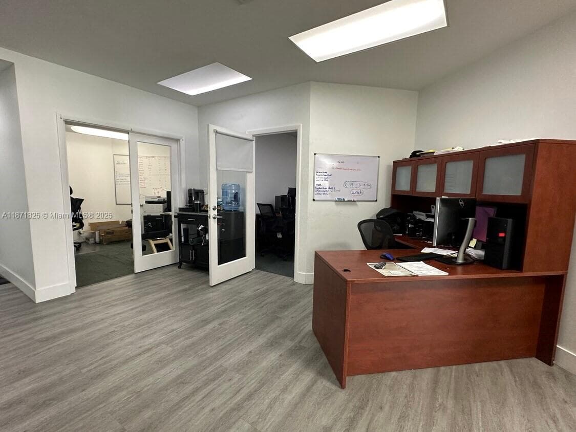 2116 N Dixie Hwy, Hollywood FL 33020