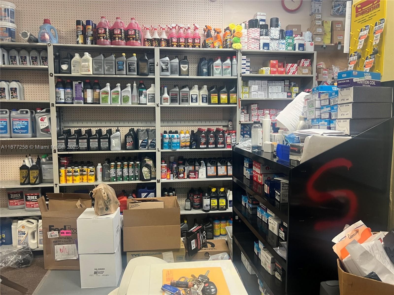 Lauderdale Lakes, FL, 33311