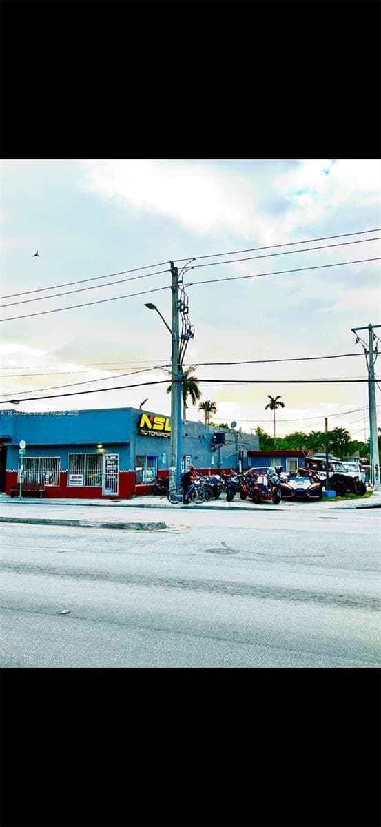 210 SW 22nd Ave, Miami FL 33135