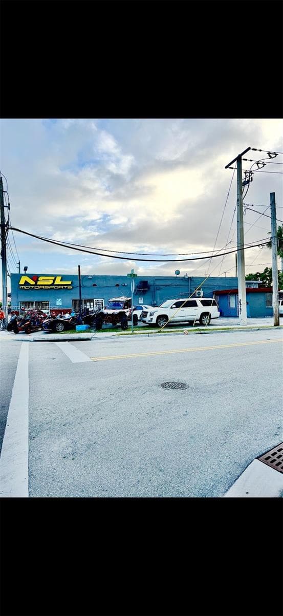 210 SW 22nd Ave, Miami FL 33135