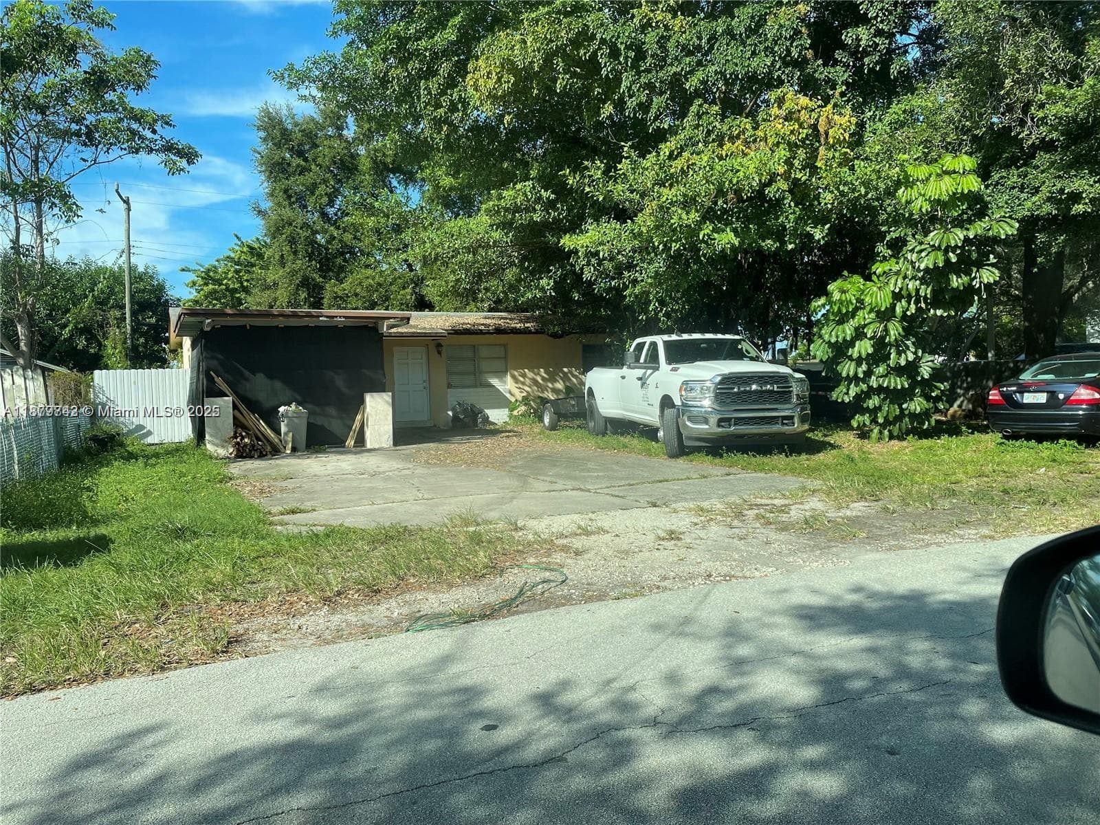 2755 NE 207th St, Aventura FL 33180