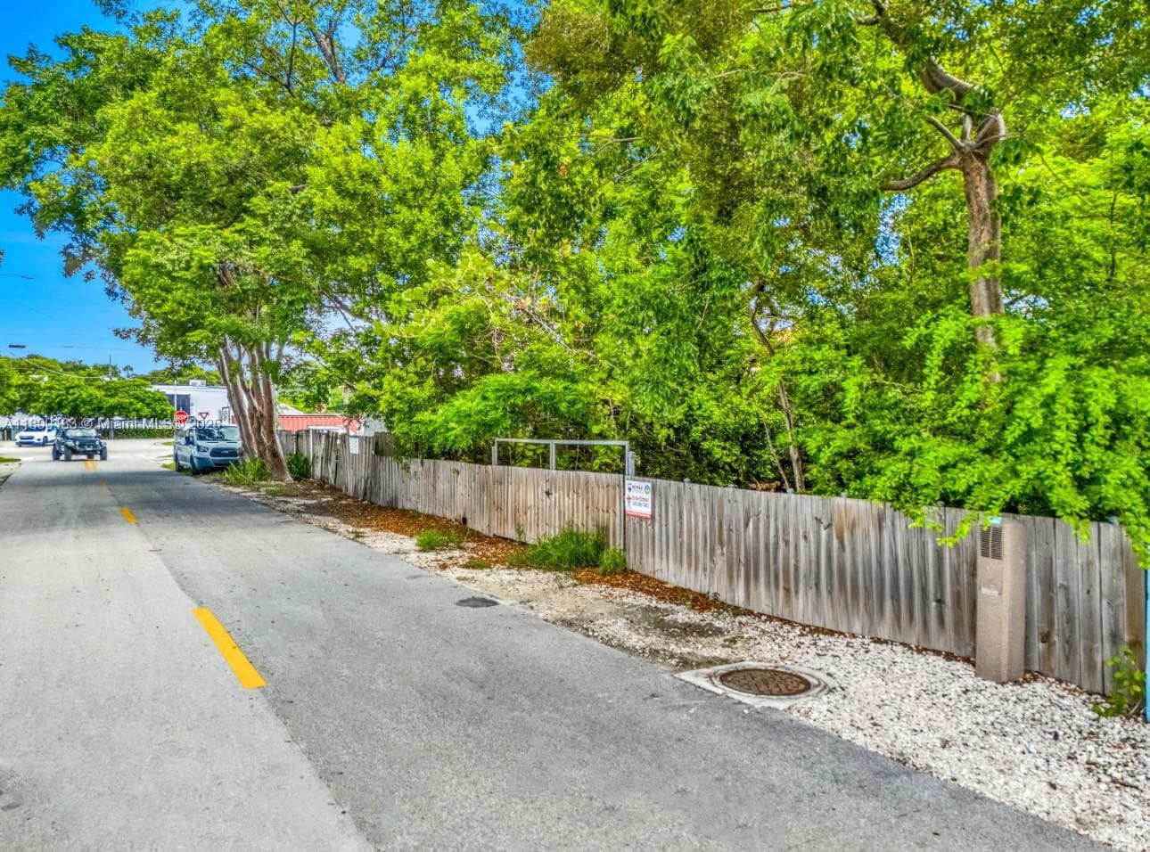 933 Lobster Ln, Key Largo FL 33037