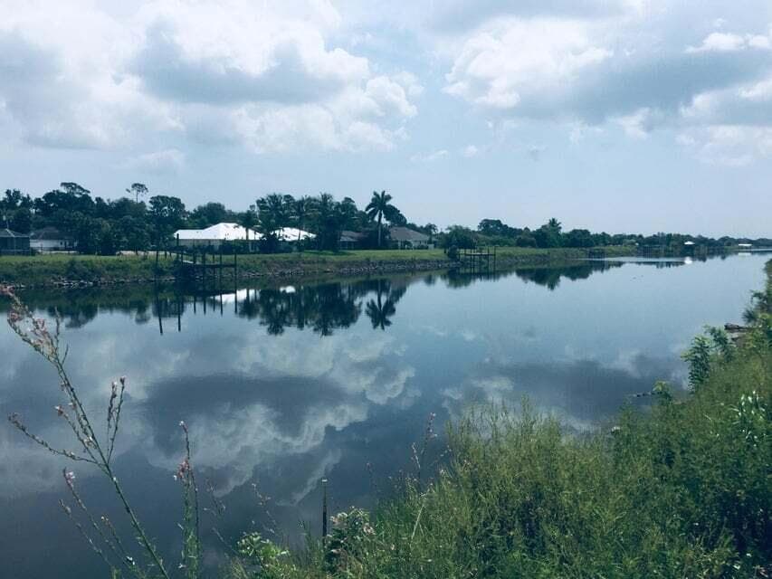 1561 SW Abingdon Avenue, Port St. Lucie FL 34953