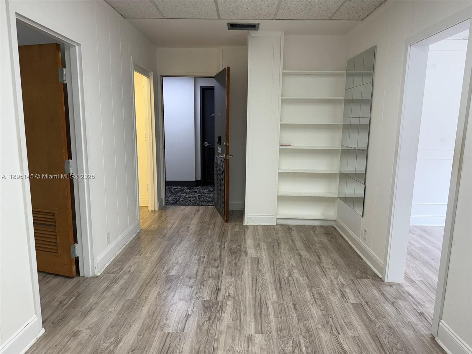 Suite 321- reception area