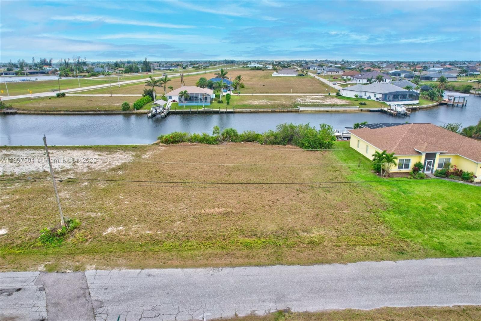 3216 NW 14 Terrace, Cape Coral FL 33993