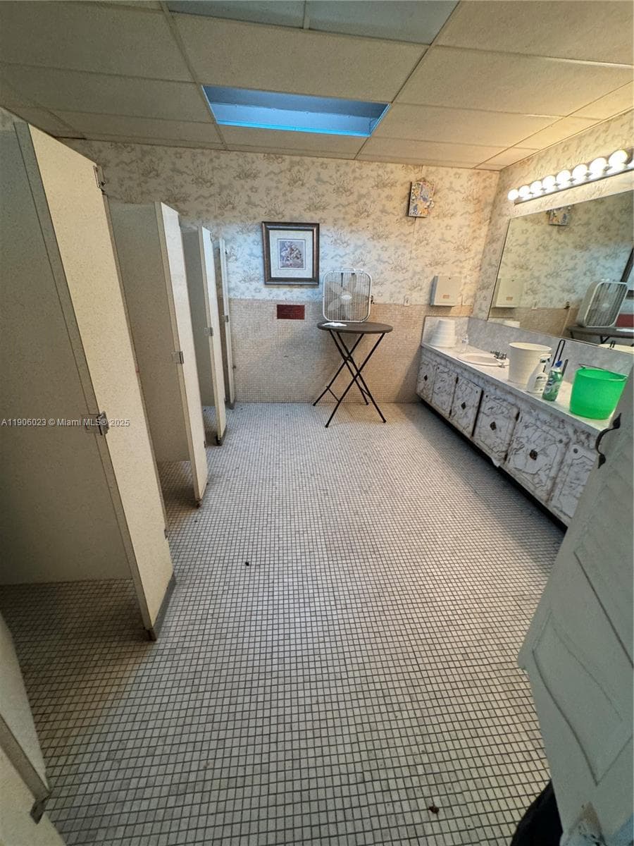 12495 NE 2nd Ave, North Miami FL 33161