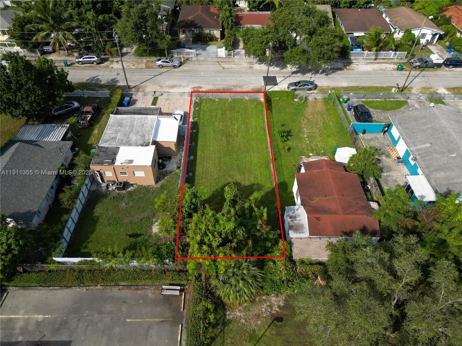 2368 NW 55th St, Miami FL 33142