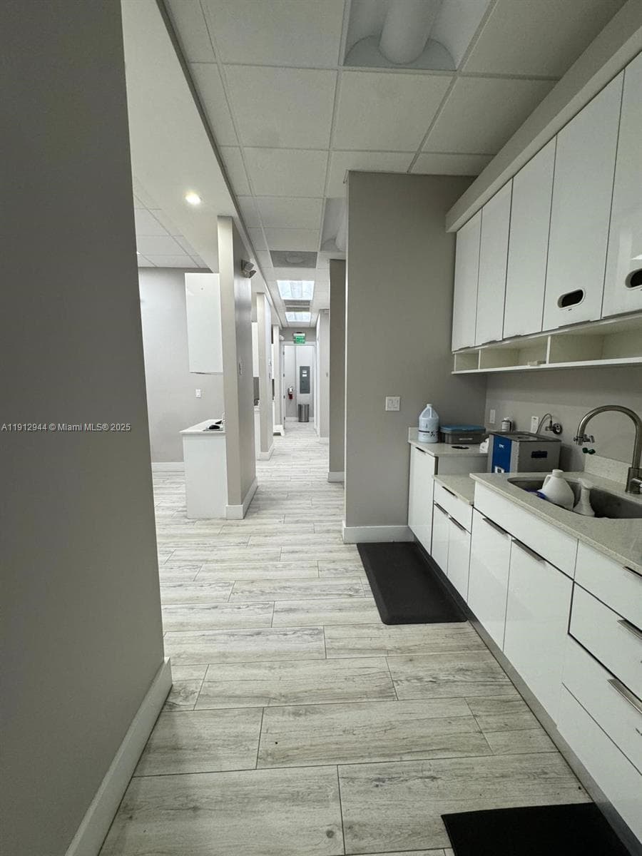 9440 W Commercial Blvd, Sunrise FL 33351