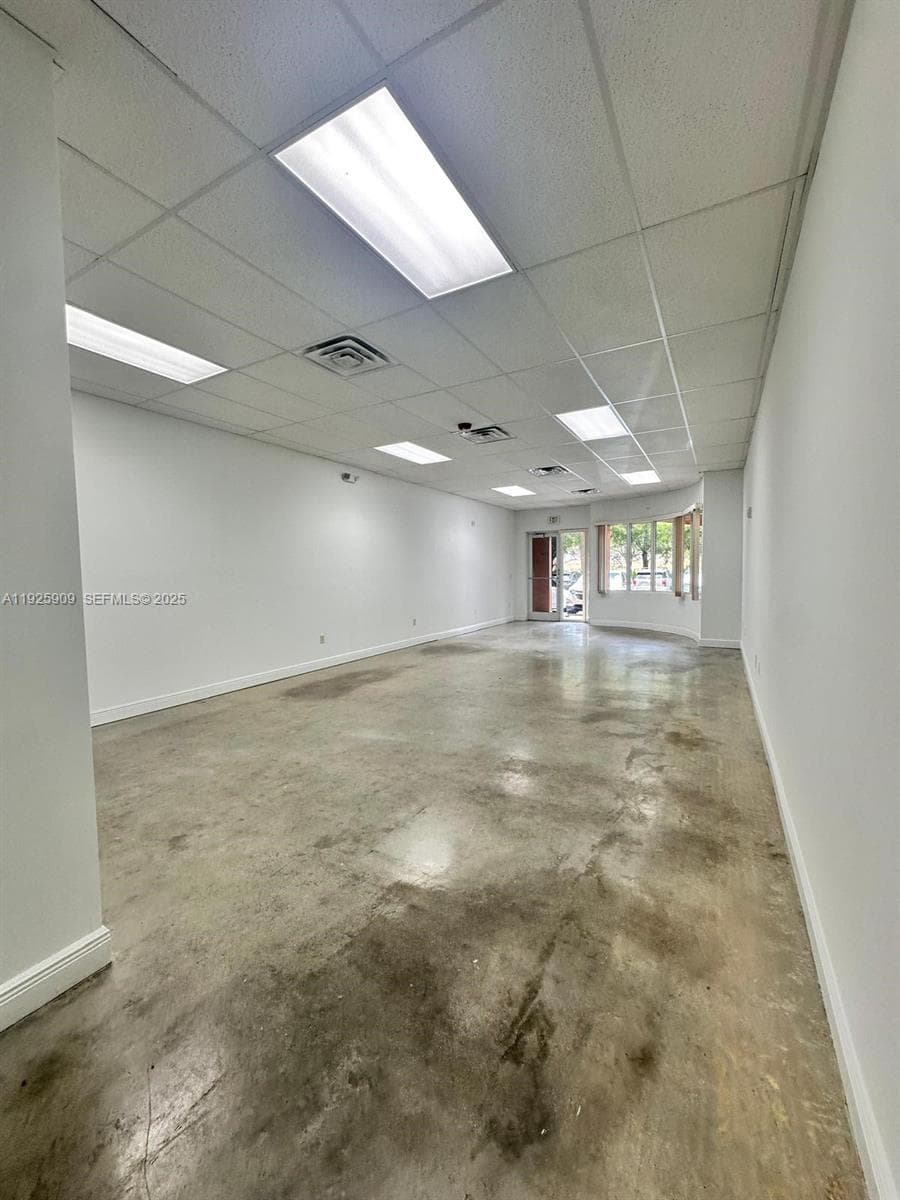 5911 NW 173rd Dr, Hialeah FL 33015