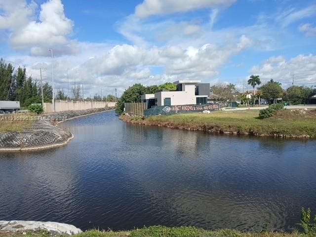 550 SW 136th Pl, Miami FL 33184