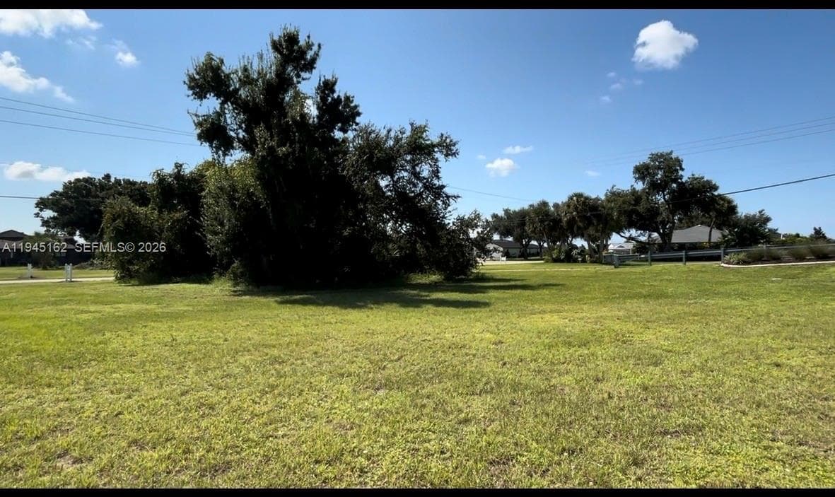 401 Rotonda Cr, Port Charlotte FL 33947