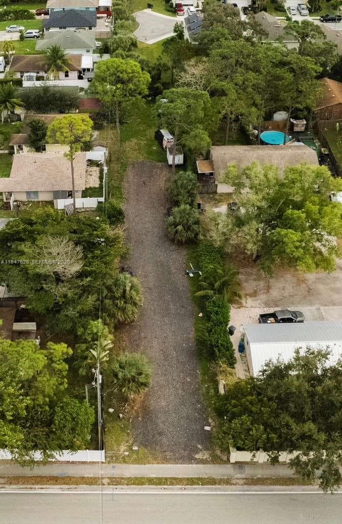 3630 S Haverhill, Green Acres FL 33463