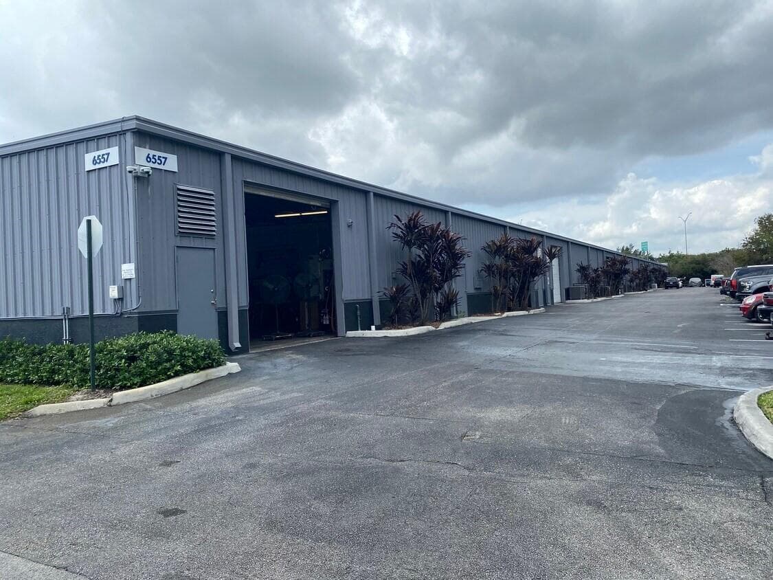 6555 Garden Road, Riviera Beach FL 33404