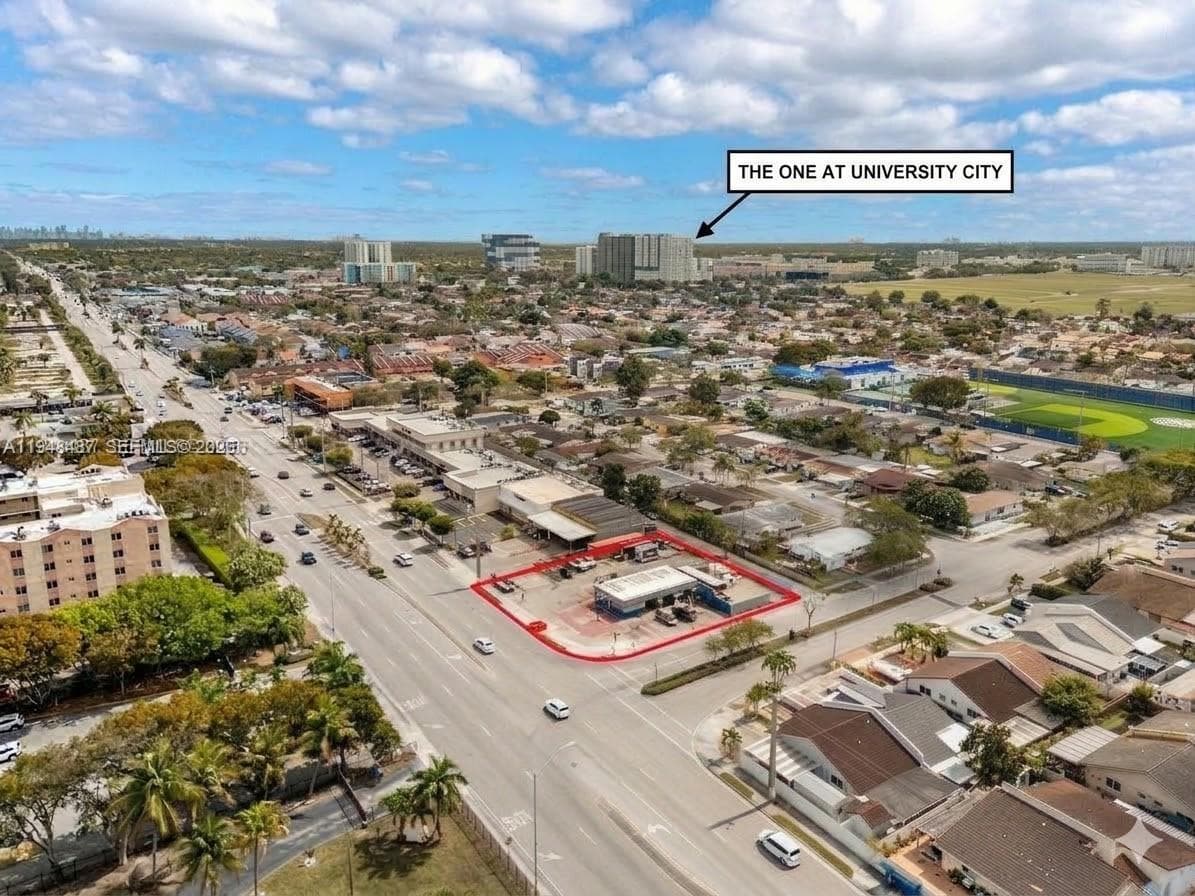 11480 W Flagler St, Sweetwater FL 33174