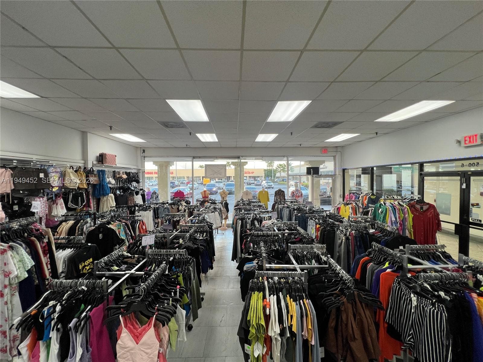 500 W 49th St, Hialeah FL 33012