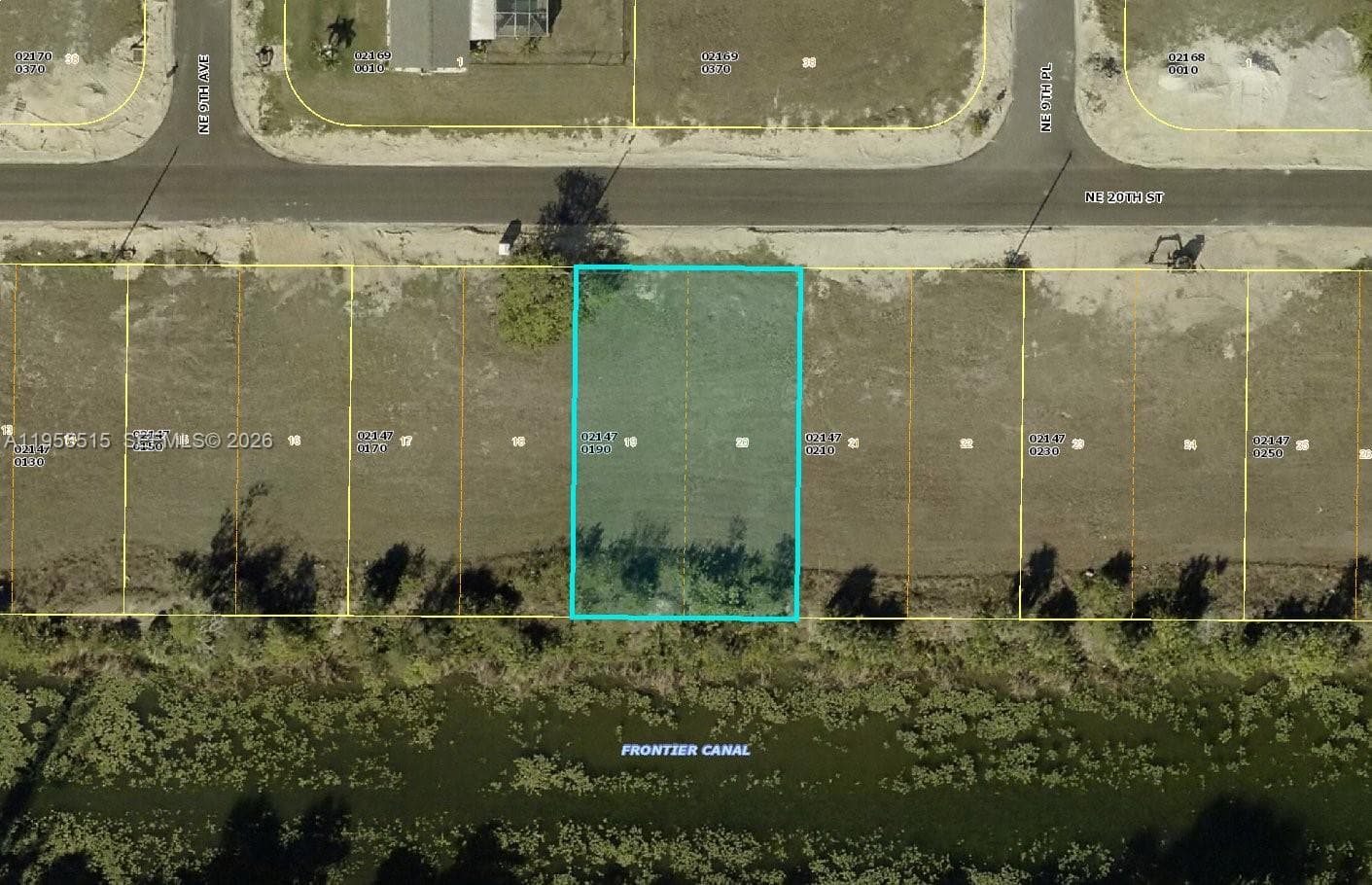 906 NE 23RD TER, Cape Coral FL 33909