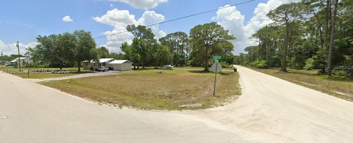 Lily ST to Banyan Rd
