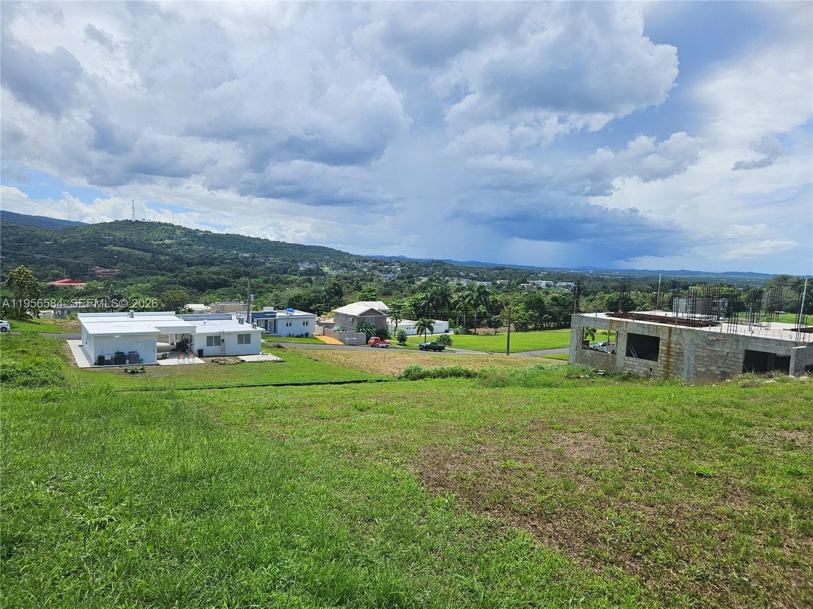 URB MIRADOR DE PALMER . SOLAR 41 RIO GRANDE, PR 00745