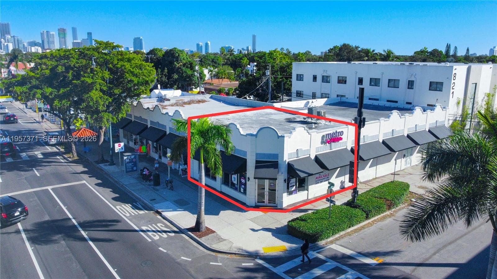 1782 SW 8 st # 1792, Miami FL 33174
