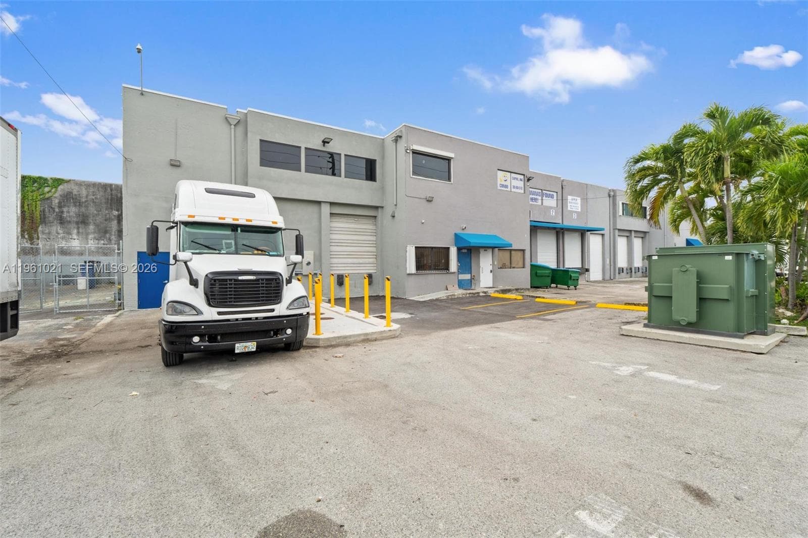 8000 NW 68th St, Medley FL 33166