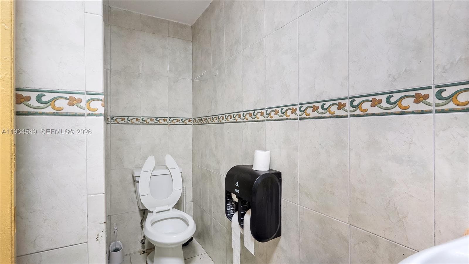 508 W 1st Ave, Hialeah FL 33010