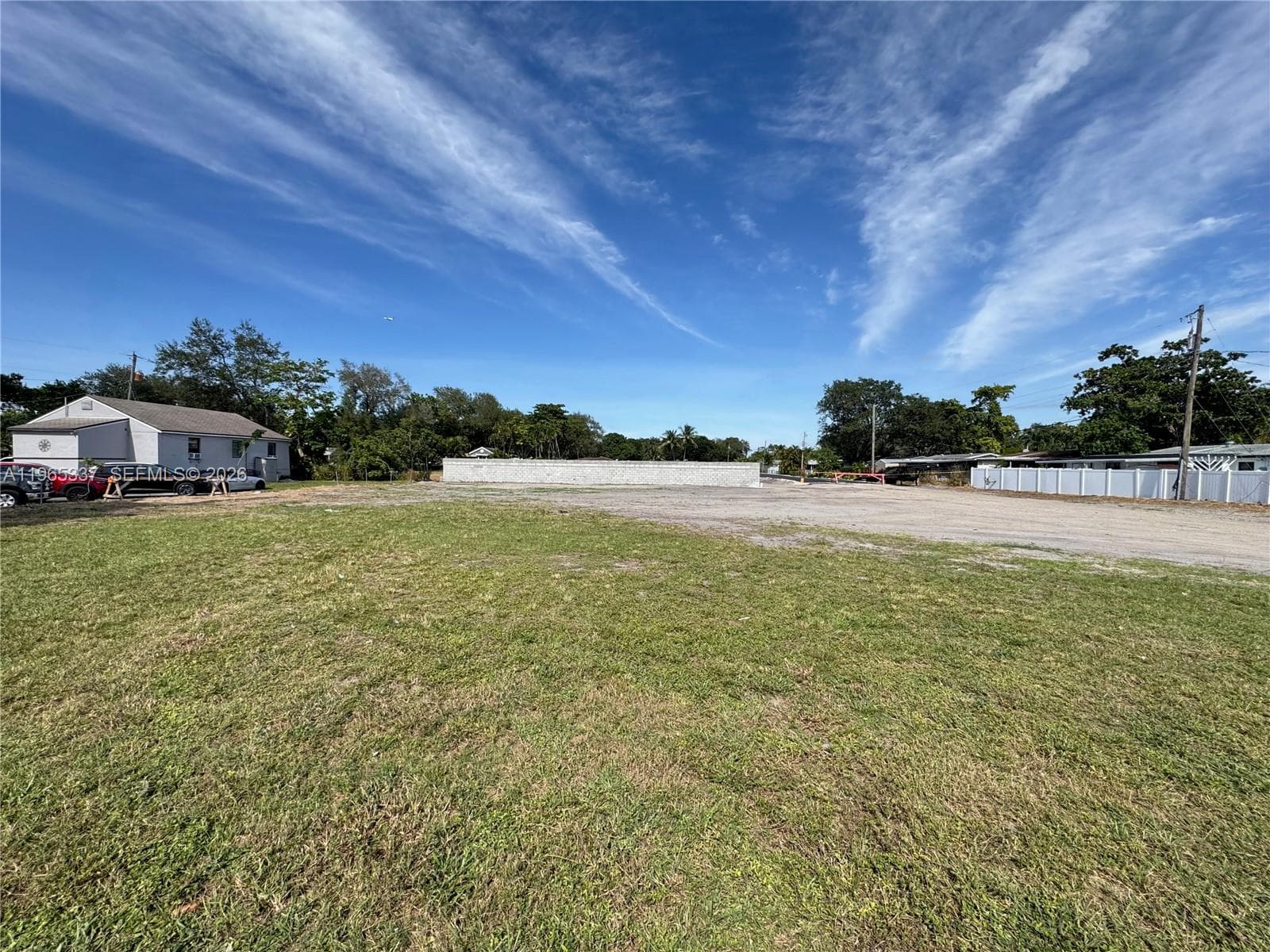 2621 Griffin Rd, Dania Beach FL 33312