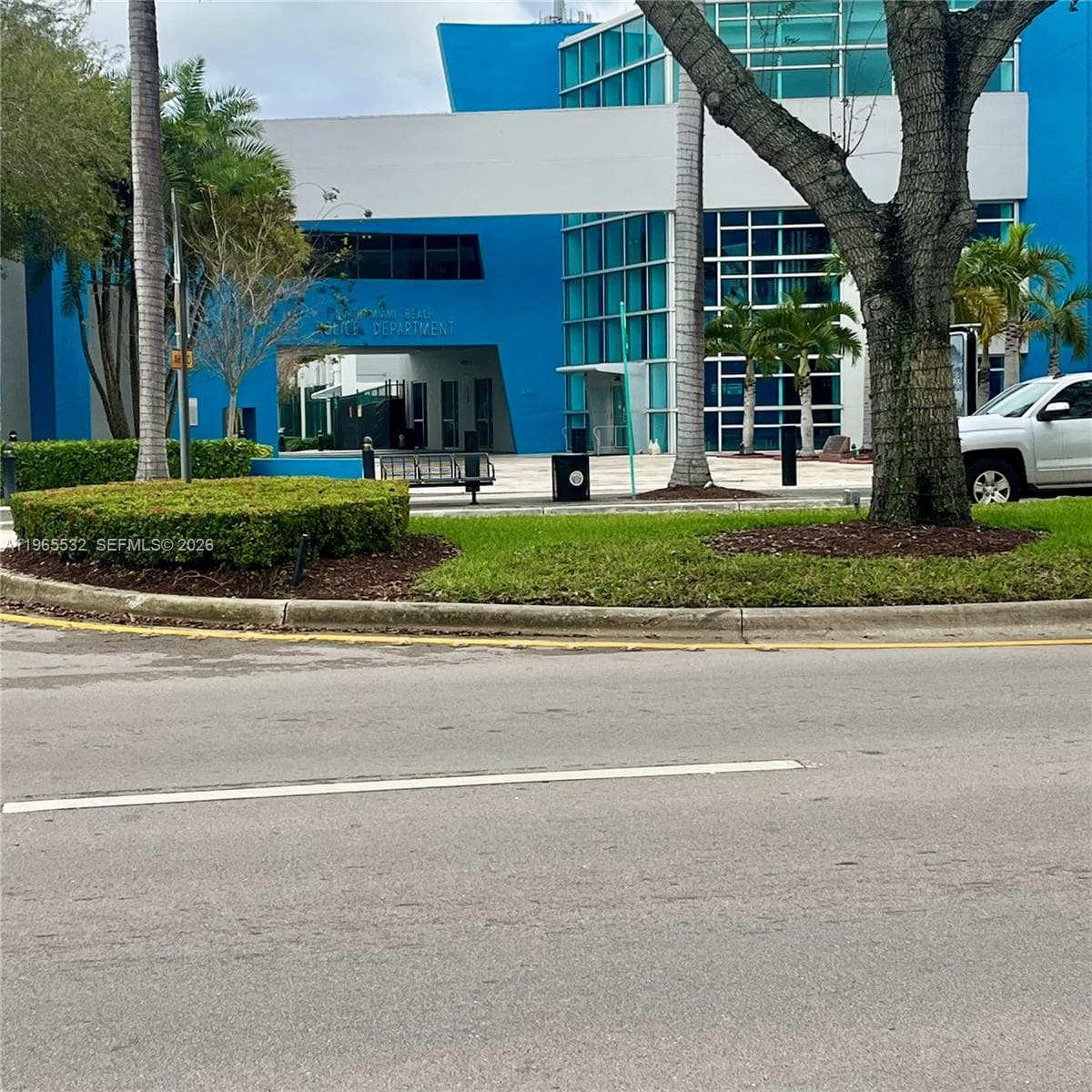 16932 NE 19th Ave, North Miami Beach FL 33162