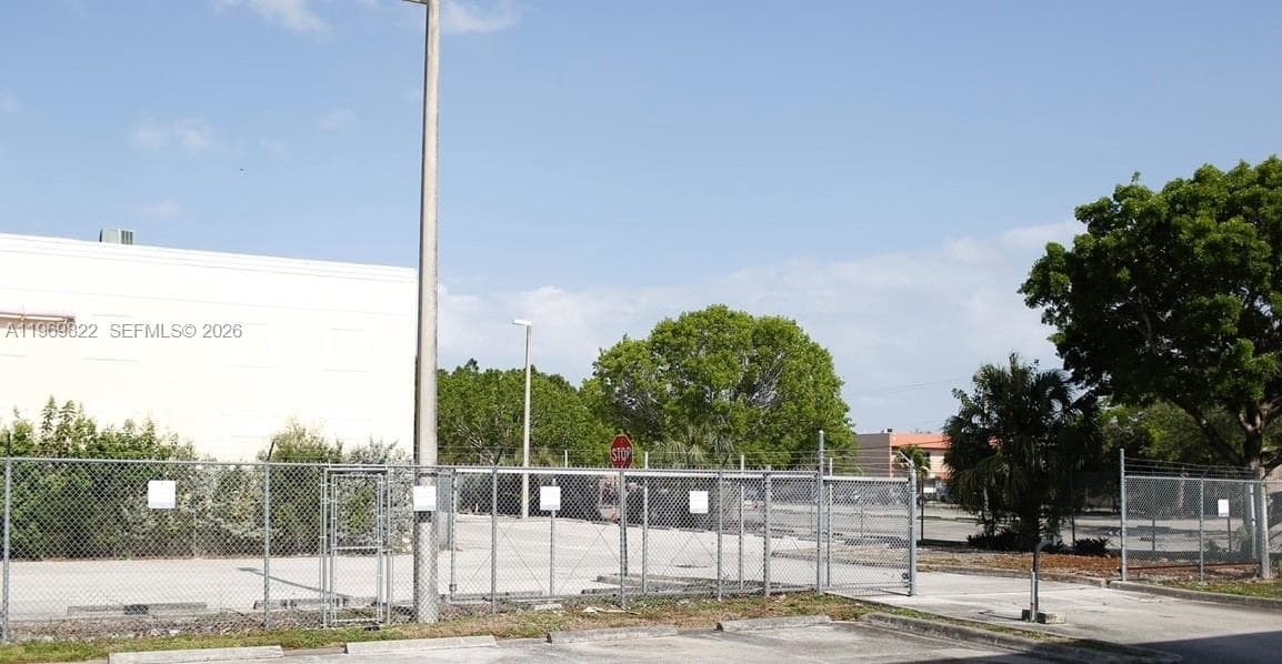 12605 SW 134th Ct, Miami FL 33186