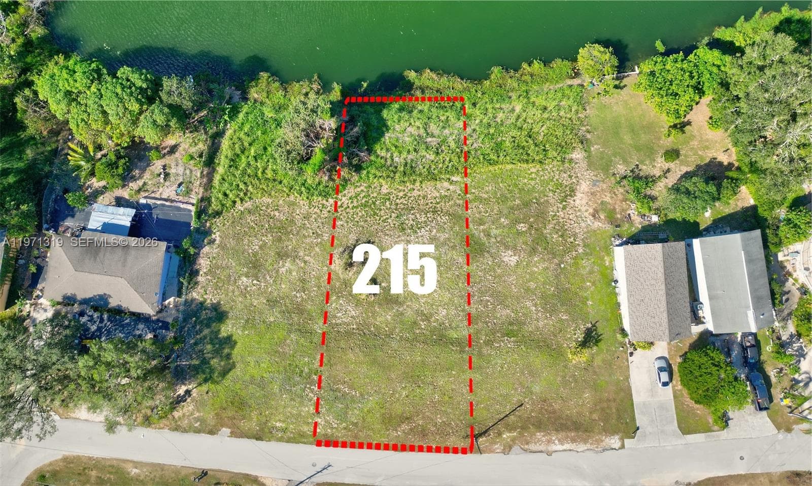 215 Rachard Blvd, Lake Placid FL 33852