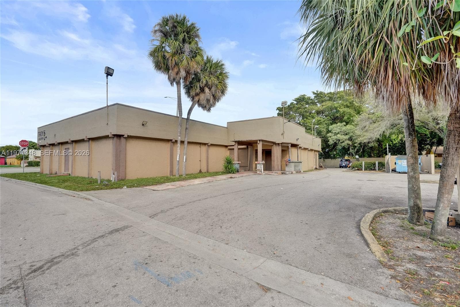 2990 W Sunrise Blvd, Fort Lauderdale FL 33311