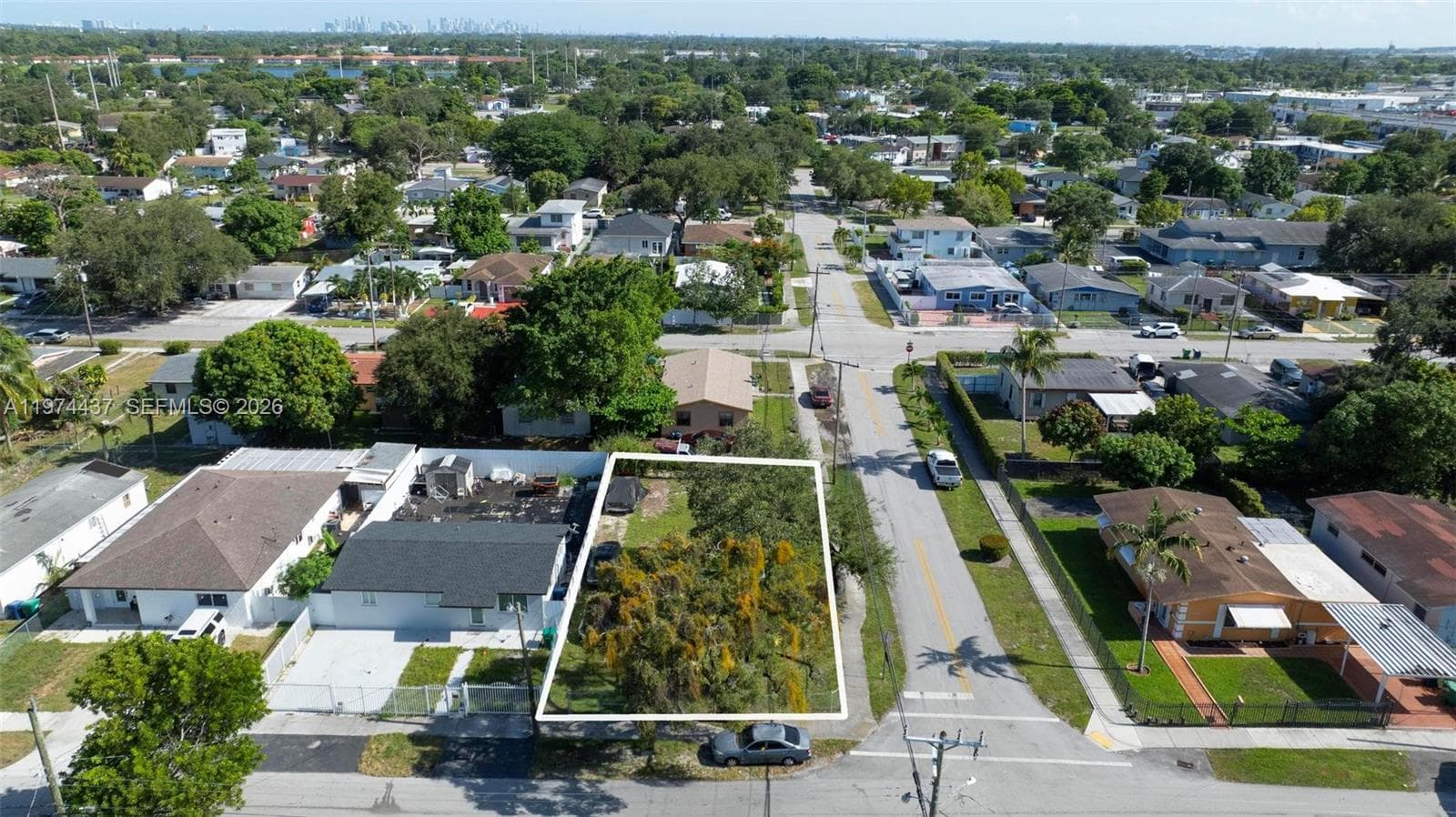 1990 NW 153rd St, Miami Gardens FL 33054