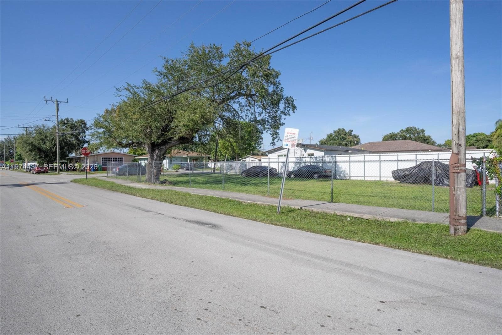 1990 NW 153rd St, Miami Gardens FL 33054
