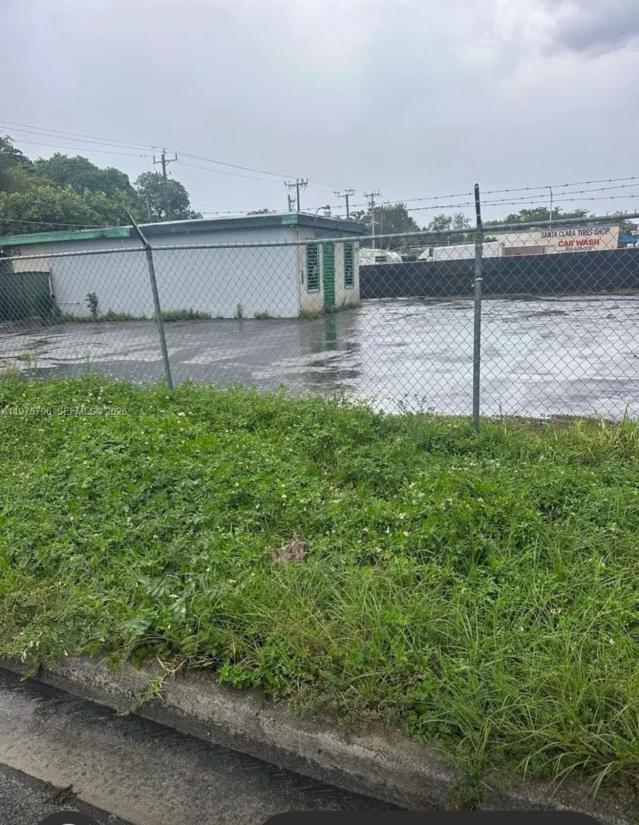 11537 NW 27th Ave, Miami FL 33167